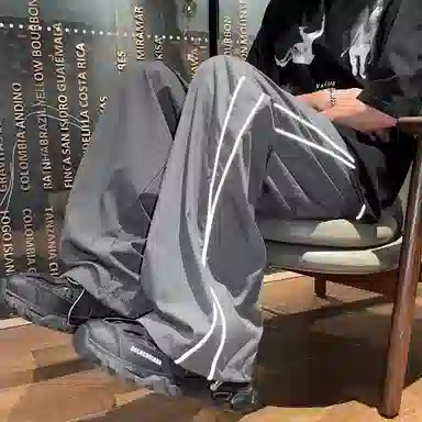 哲源 美式高街复古冰丝凉感侧边竖纹设计速干宽松百搭舒适亲肤透气户外运动街头痞帅直筒阔腿垂感休闲裤 男女同款