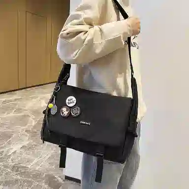 Kaituozhe Crossbody Bag