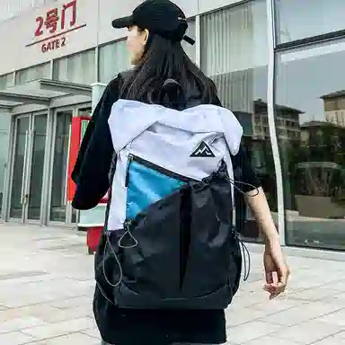 垣途者 休闲简约撞色设计日常通勤时尚百搭 牛津布 双肩包 常规 男女同款情侣款 黑白/黑黄/黑绿