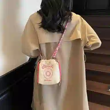 垣途者 韩系小众可爱百搭甜甜圈撞色 布 水桶包斜挎单肩包 女款 多色