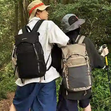 垣途者 轻便大容量翻盖旅行 尼龙 双肩包 男女同款情侣款 多色