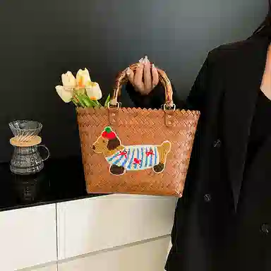 垣途者 小众复古设计感休闲时尚百搭通勤腊肠狗 编织 手提包 女款 彩色/棕色