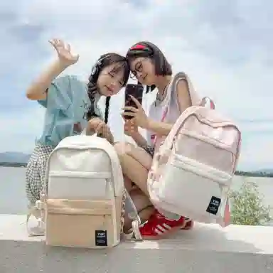 垣途者 百搭大容量时尚潮流通勤学院风 尼龙 双肩包 常规 男女同款情侣款 多色