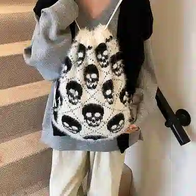 垣途者 小众个性简约百搭 毛绒 双肩包 女款 多个骷髅/单个大骷髅