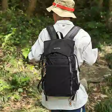 垣途者 轻便大容量翻盖旅行 尼龙 双肩包 男女同款情侣款 多色