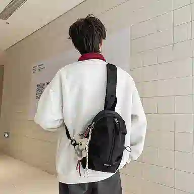 垣途者 潮牌休闲百搭潮牌学生挎包运动骑行包 尼龙 胸包 男女同款情侣款 黑色