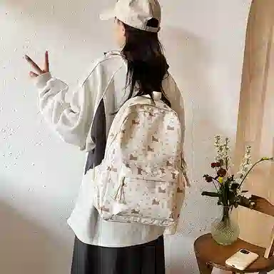 垣途者 日系碎花小狗初高中大学生可爱 尼龙 双肩包 女款 腊肠狗白色/碎花狗白色