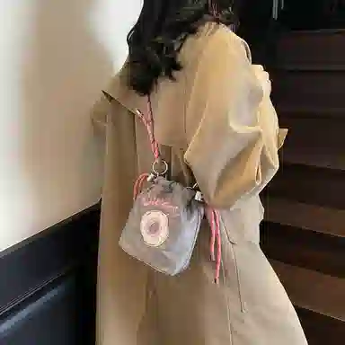 垣途者 韩系小众可爱百搭甜甜圈撞色 布 水桶包斜挎单肩包 女款 多色