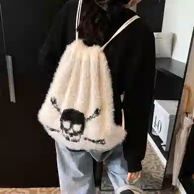 垣途者 小众个性简约百搭 毛绒 双肩包 女款 多个骷髅/单个大骷髅