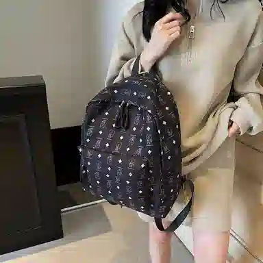 垣途者 日常通勤时尚百搭高级感小熊出游背包 布 大容量双肩包 常规 女款 多色