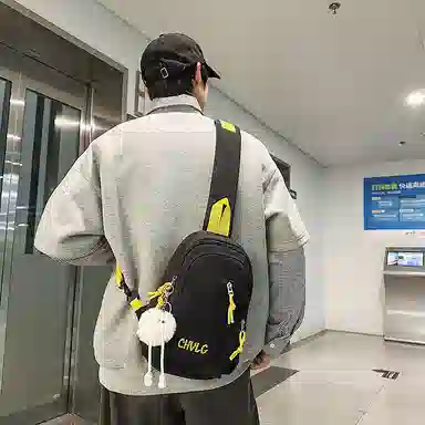 垣途者 日系休闲百搭斜挎包单肩运动背包 尼龙 胸包 常规 男女同款情侣款 多色