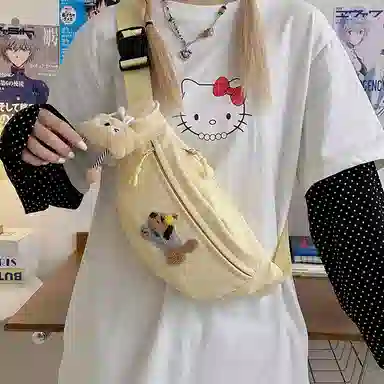 垣途者 日系可爱腊肠狗学生斜挎包 尼龙 胸包 女款 多色