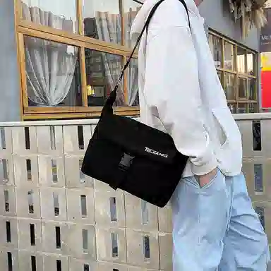 垣途者 简约百搭学生街头潮流 尼龙 斜挎包 男女同款情侣款 多色