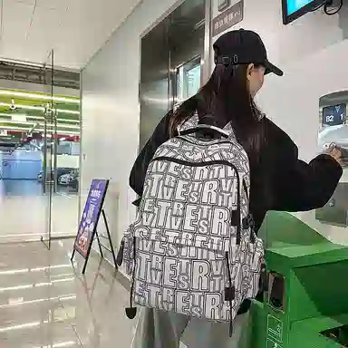 垣途者 大容量涂鸦时尚 尼龙 双肩包 男女同款情侣款 白色/黑色