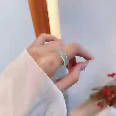 一世倾 俏皮灵动生机勃勃新中式清新显白青绿招财转运指环五行净化磁场上岸招财暴富轻奢礼盒好运天然 玛瑙 戒指 男女同款情侣款