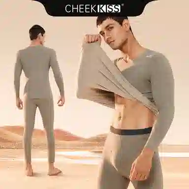 cheekkiss