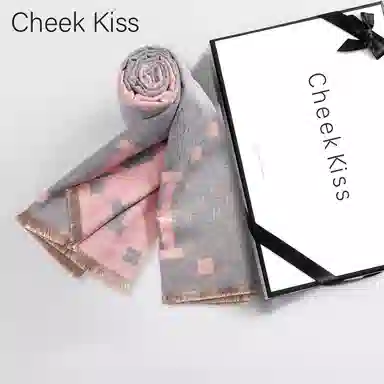 cheekkiss