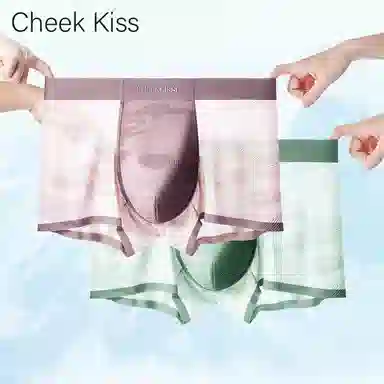 cheekkiss 4
