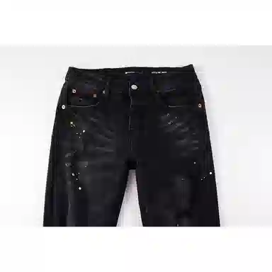 M17 STUDIO vibevintage