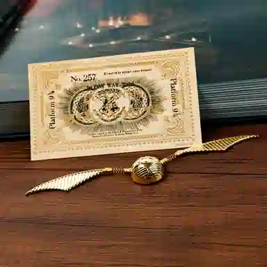 Harry Potter Golden Snitch Magnet