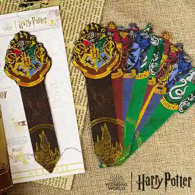 Harry Potter Hogwarts Bookmark Set