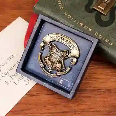 Harry Potter Hogwarts Metal Badge