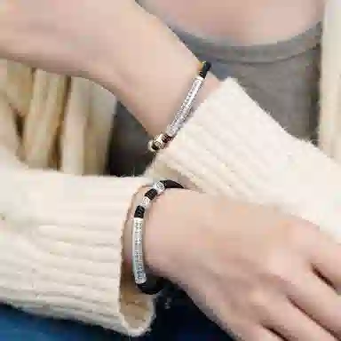 Lianyin Handmade Bracelet