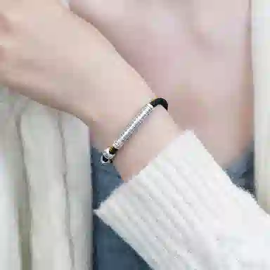 Lianyin Handmade Bracelet