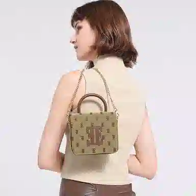 ELLE