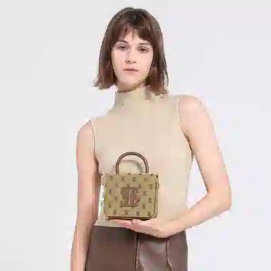 ELLE