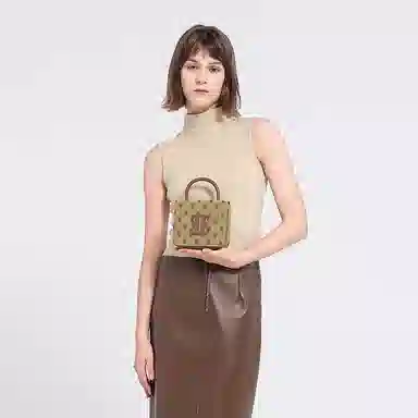 ELLE