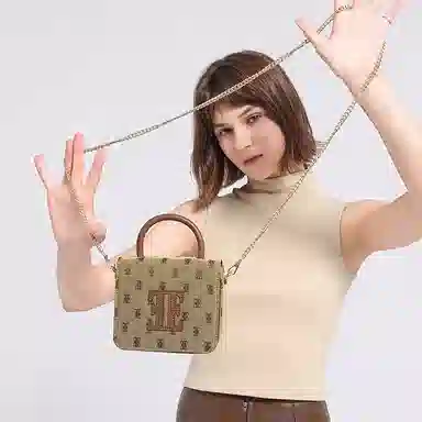ELLE