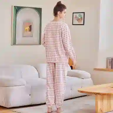 DV