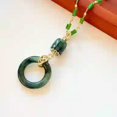 琢玉居 轻奢圆圈小众设计高级感锁骨链平安扣配饰#好运 琉璃 吊坠 女款