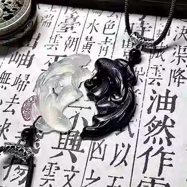 【招财纳福】 琢玉居 新中式水墨龙凤「鱼化龙」平安扣吊坠古风#好运 琉璃 情侣项链 男女同款情侣款