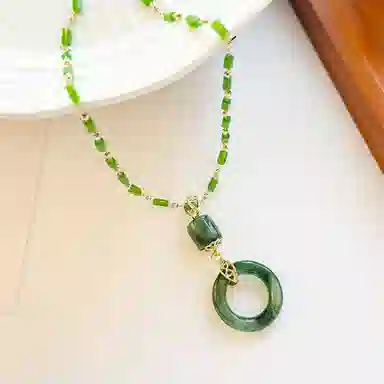 琢玉居 轻奢圆圈小众设计高级感锁骨链平安扣配饰#好运 琉璃 吊坠 女款