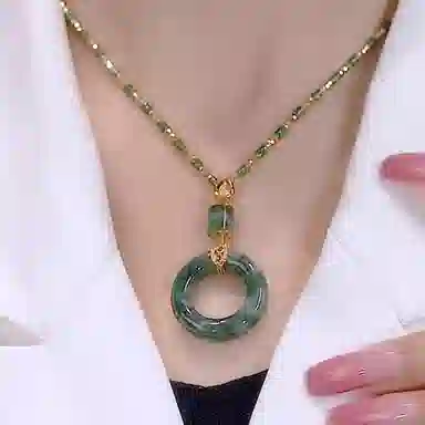 琢玉居 轻奢圆圈小众设计高级感锁骨链平安扣配饰#好运 琉璃 吊坠 女款