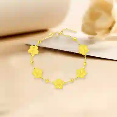 周六福 潮金 桃之夭夭  温柔甜美精致浪漫告白手饰 足金 一口价 黄金手链 女款