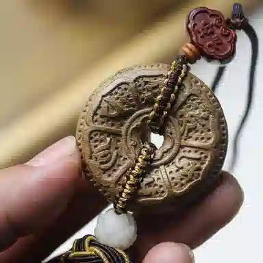 書卓 六字真言 小叶桢楠老料  香气优雅 高贵典雅 金丝#好运 楠木 车挂 男女同款情侣款