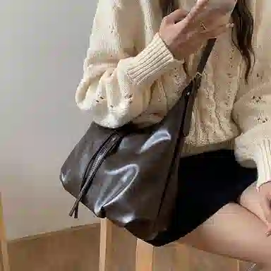 PINK LAND Vintage PU Crossbody Bag Black Brown