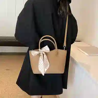 PINKLAND PU Tote