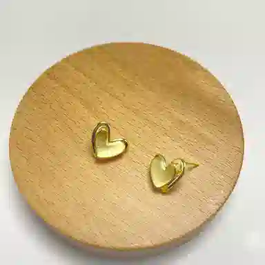 925