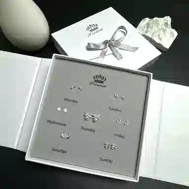 7 925