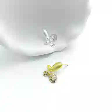 S925