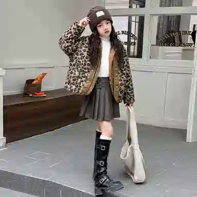 ALI THE FOX