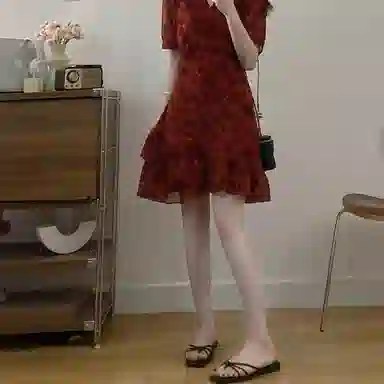 COMMA GIRL
