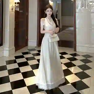 COMMA GIRL MMA