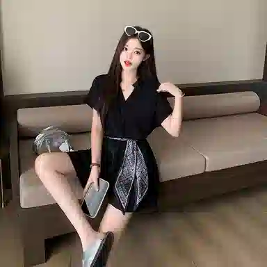 COMMA GIRL MM2025v