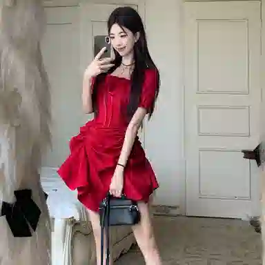 COMMA GIRL MM