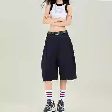 COMMA GIRL
